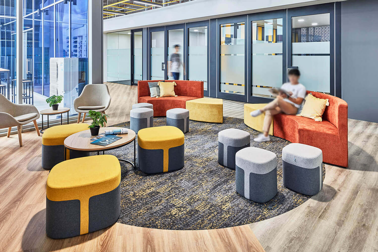 office-interior-design-ideas-elevate-your-workspace-comfort-furniture-singapore.jpg